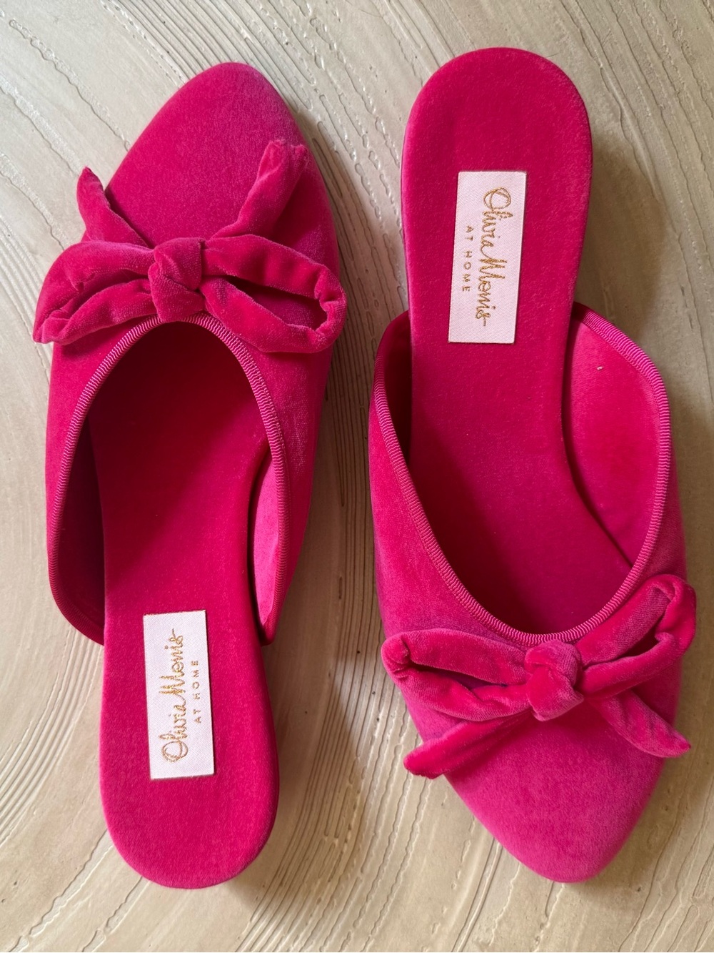 Olivia Morris Daphne Hot Pink Velvet Bow Mule Slides New with Box